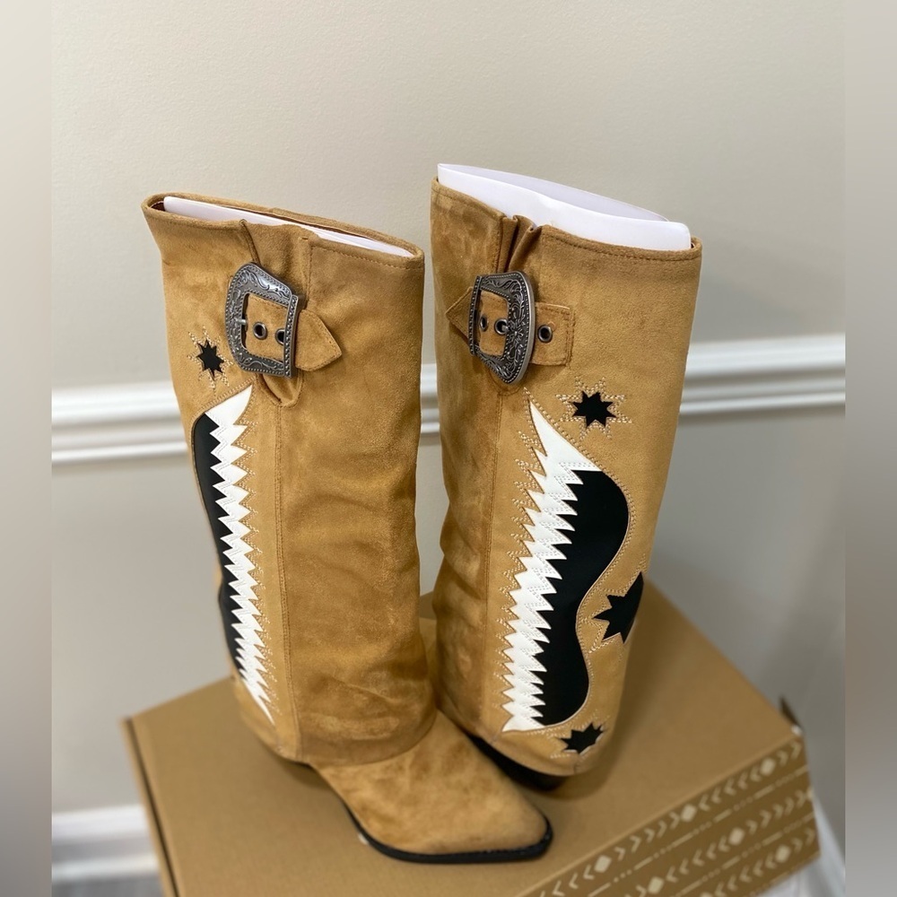 NWT Zodiac Western Boot Faux Suede Caramel size 7 - Picture 4 of 10